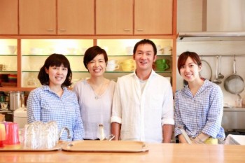 Q5：事業に関して相談する相手はいますか？（メンターやアドバイザーなどの存在）